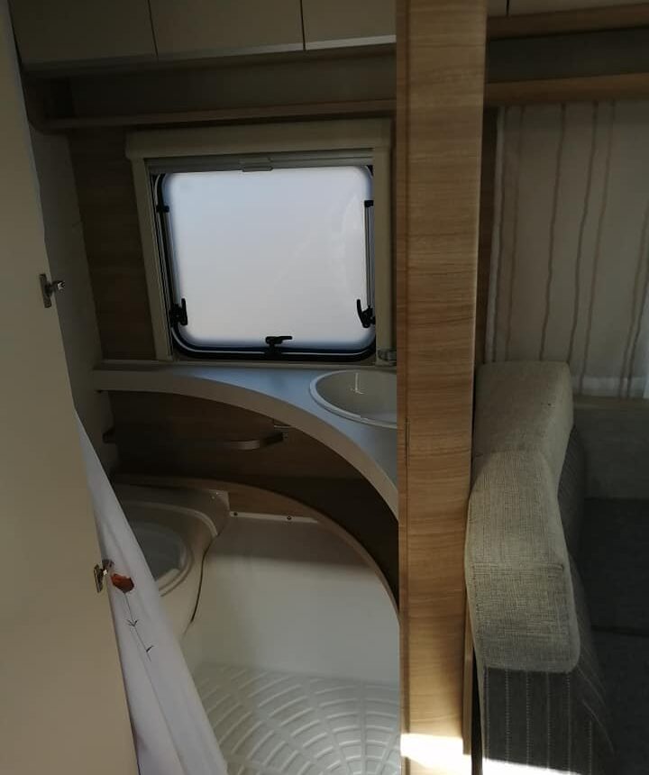 wc przyczepy kempingowej